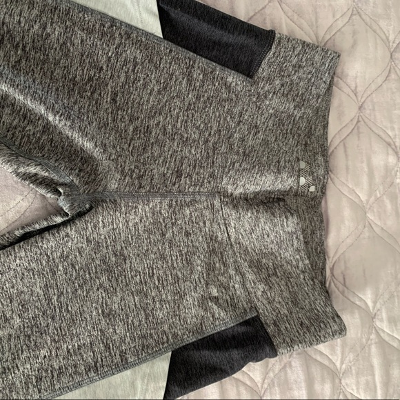 VS PINK Leggings - Picture 2 of 4